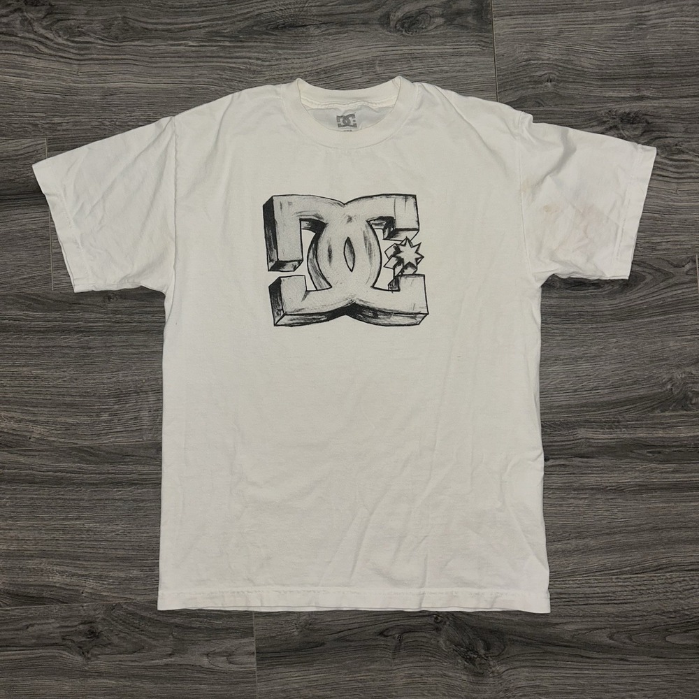 Y2K 2000s DC Shoes White Graphic Logo Short Sleeve Cotton T-Shirt Men's M